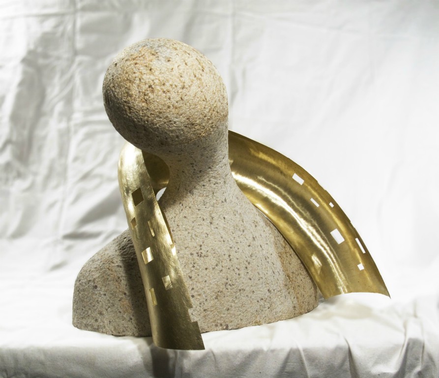 graniitti, messinki; 45x40x40 cm; 2010