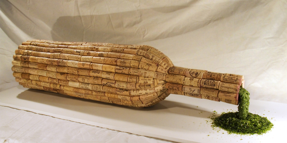 korkit, lasimurska; 78x19x19 cm; 2010